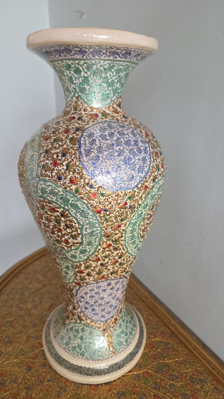 Mughal Medallion Vase