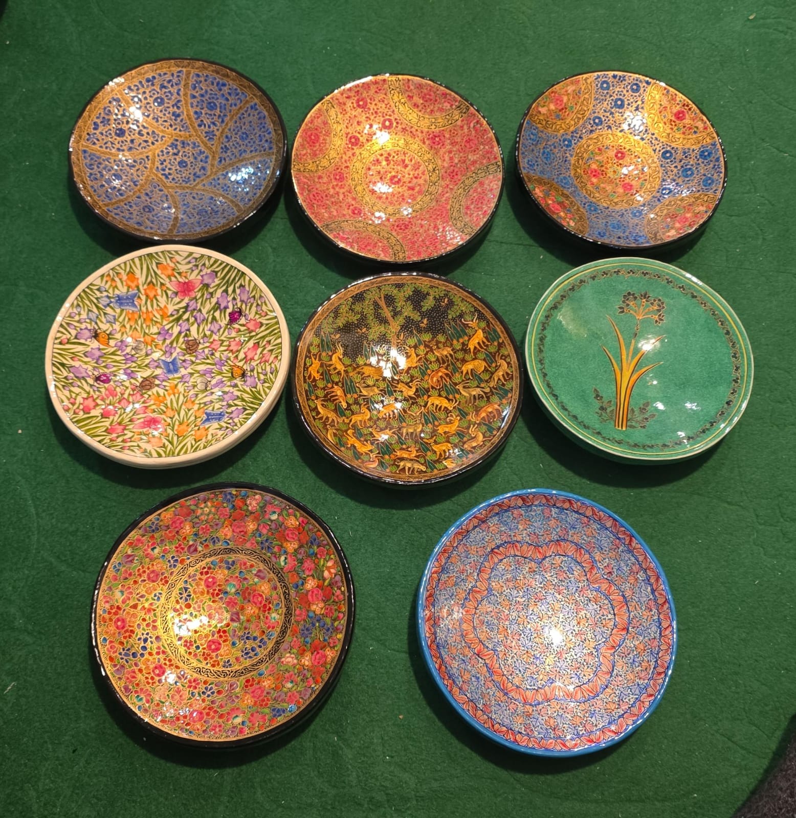 Hand-painted decorative plate for gifting