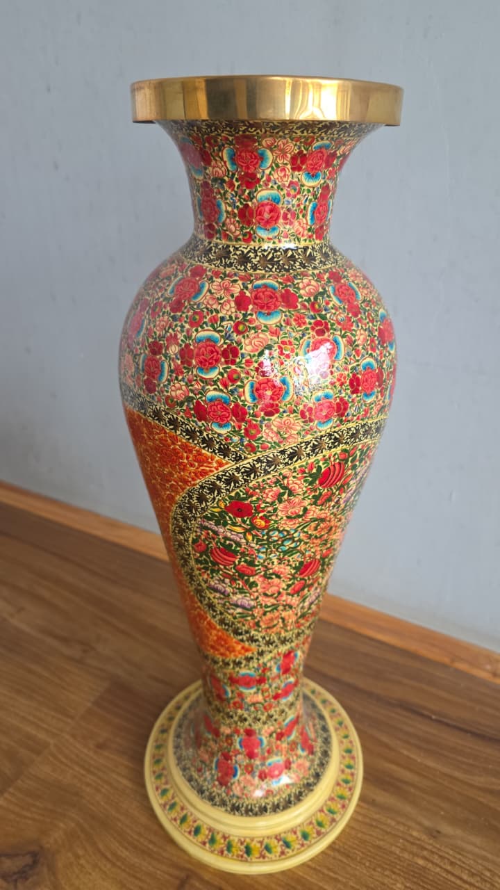 Small hand-painted vase souvenir